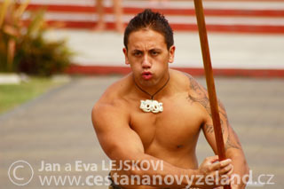 Maorove-na-Novem-Zelandu-uvitaci-ceremon