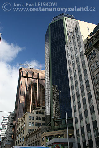 Novy-Zeland-Auckland-pohled-do-nebe.jpg