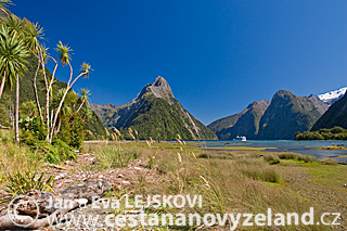 Novy-Zeland-Fiordland-Milford-Sound-pano