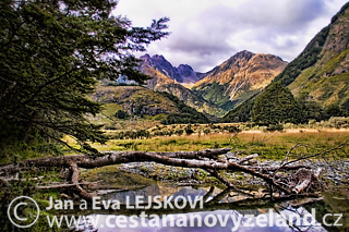 Novy-Zeland-Glenorchy-Greenstone-Caples.