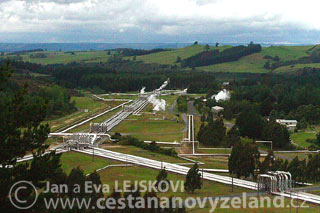 Novy-Zeland-geotermalni-elektrarna-Waira